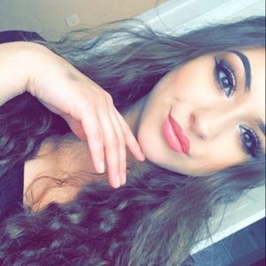 Meet your Posher, Allyson